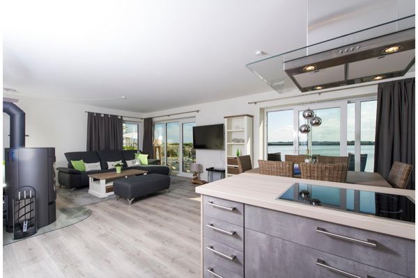  Yachtblick auf der Ostsee - Wohnzimmer