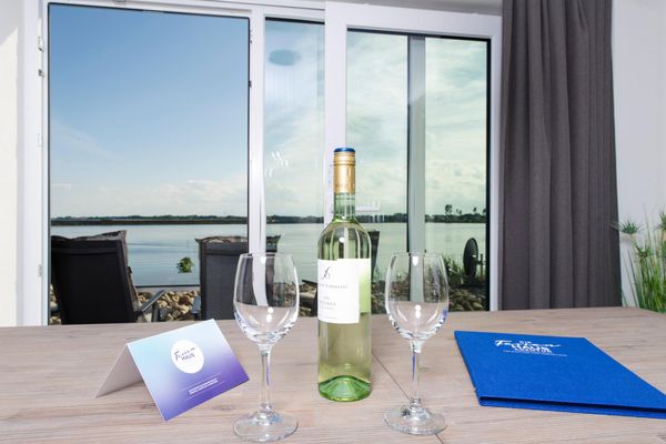  Yachtblick auf der Ostsee - Wohnzimmer