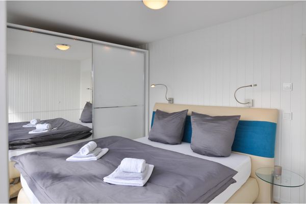  Hausboot - Schlafzimmer