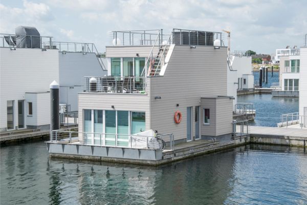  Hausboot - Hauptansicht