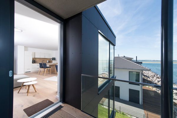  Wind und Wasser - Fassade / Eingang