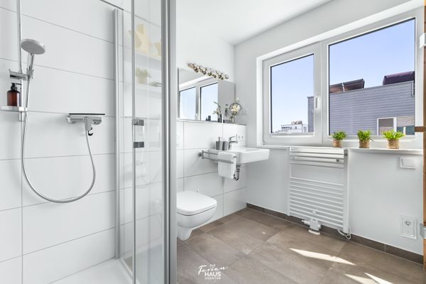  Surfers Paradise - Badezimmer