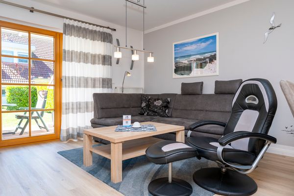 Komfortables Reihenhaus im Ferienpark Freesenbruch mit Terrasse und Gartenblick