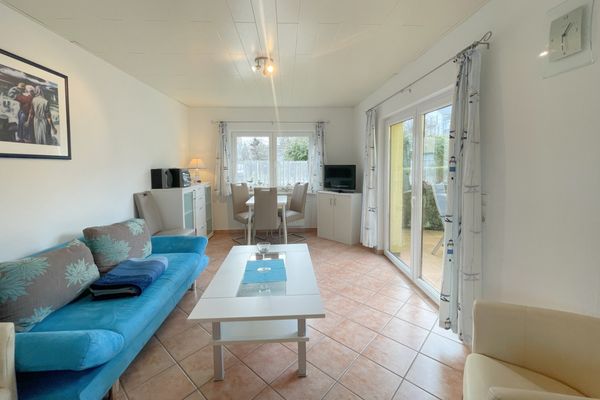 Entspanne im Haus Antje: Gemütlicher Gartenbungalow an der Ostsee!