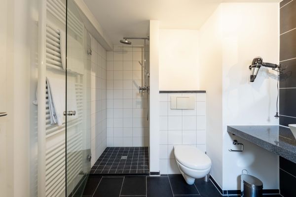 Badezimmer, Appartement 1, Bad Zwischenahn