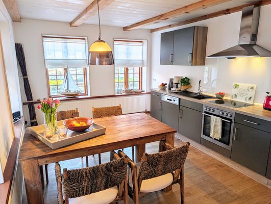 Jorden - Lütt Arnis