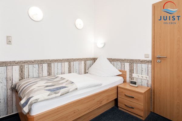 Foto 4 Ferienwohnung Ostfriesland Juist Töwerland Zimmer 1 (Objekt 67247) Urlaub