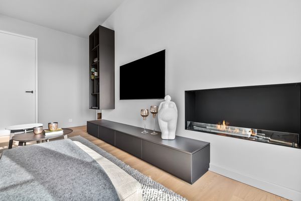 Kamin-/Ofen