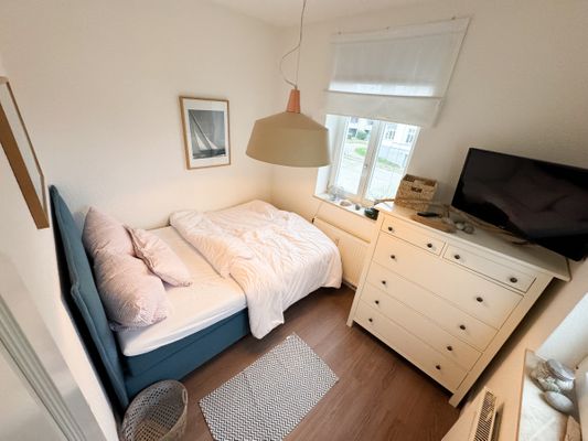 Schlafzimmer 1 mit Doppelbett