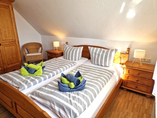 Foto 10 Ferienwohnung Ostfriesland Norddeich & Umgebung Gästehaus Kühn OG links N4 (Objekt 59661) Reise