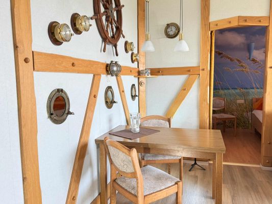 Foto 1 Ferienwohnung Ostfriesland Friesland Tief 10 mit beheiztem Pool - Seebär 1004 (Objekt 26284) buchen