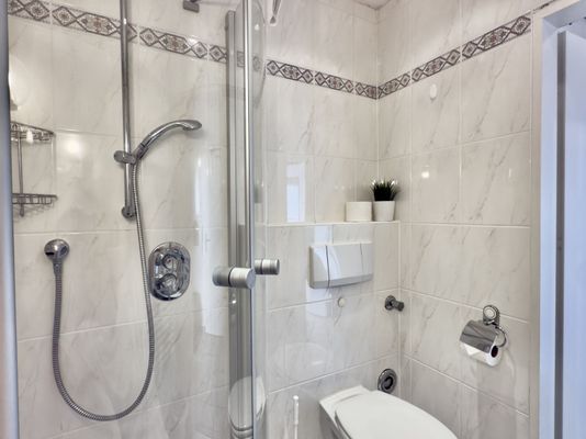 Foto 19 Ferienwohnung Ostfriesland Friesland Meeresleuchten mit Schwimmbad (Objekt 76507) Urlaub