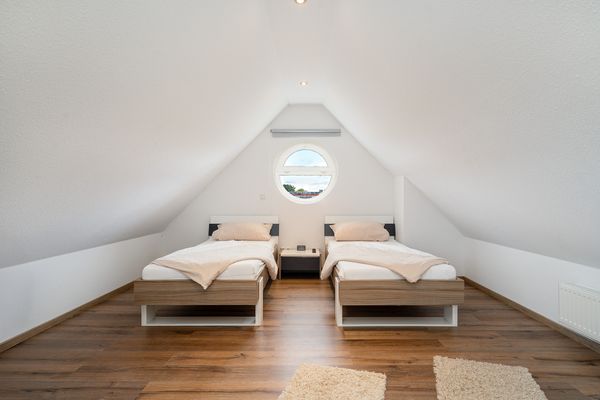 Foto 15 Ferienwohnung Ostfriesland Krummhörn & Umgebung Leuchtfeuer (Objekt 24994) Reise