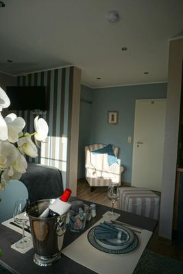 Foto 9 Ferienwohnung Ostfriesland Krummhörn & Umgebung Wohnung Burghaus 1 EG (Objekt 95243) Urlaub