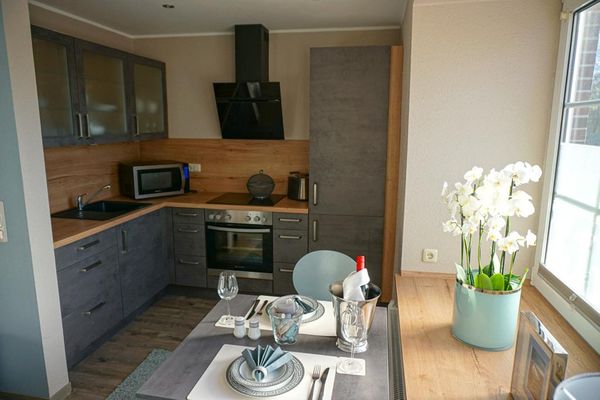 Foto 4 Ferienwohnung Ostfriesland Krummhörn & Umgebung Wohnung Burghaus 1 EG (Objekt 95243) Urlaub