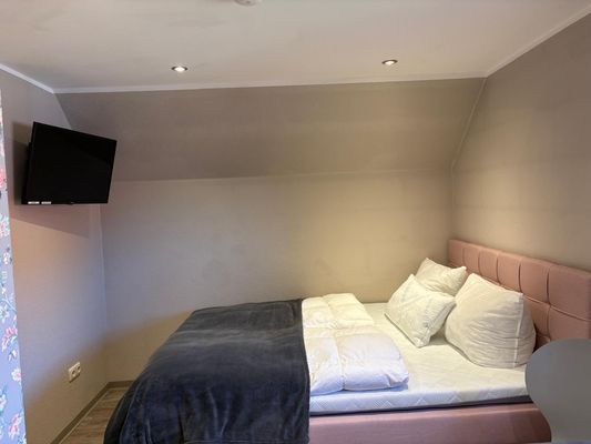Foto 11 Ferienwohnung Ostfriesland Krummhörn & Umgebung Wohnung Burghaus 3 OG (Objekt 95244) buchen