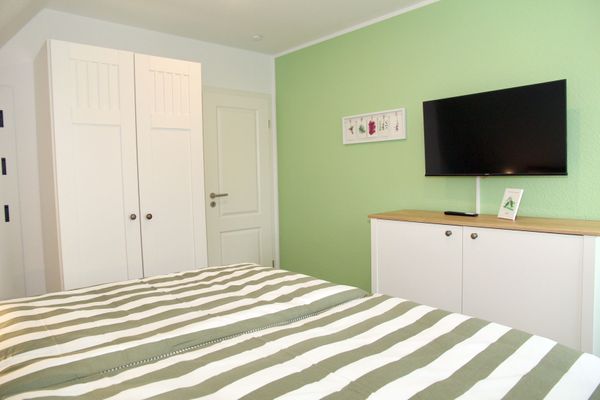 Foto 15 Ferienwohnung Ostfriesland Krummhörn & Umgebung Platzhirsch (Objekt 100063) Reise