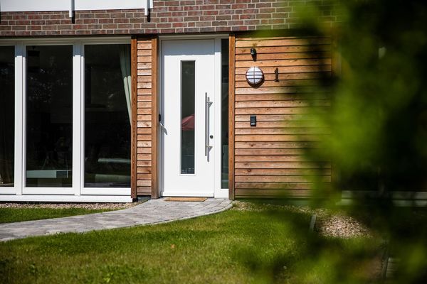 Fassade / Eingang, Windbrecher, Bad Zwischenahn