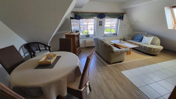 Foto 1 Ferienwohnung Ostfriesland Krummhörn & Umgebung Ferienwohnung Inge OG (Objekt 102280) buchen