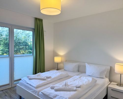 Moderne Erdgeschosswohnung mit 3 Schlafzimmern und Kamin