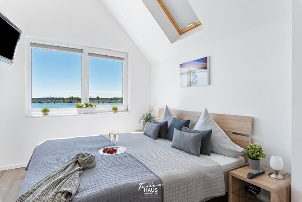  Port 55 - Schlafzimmer
