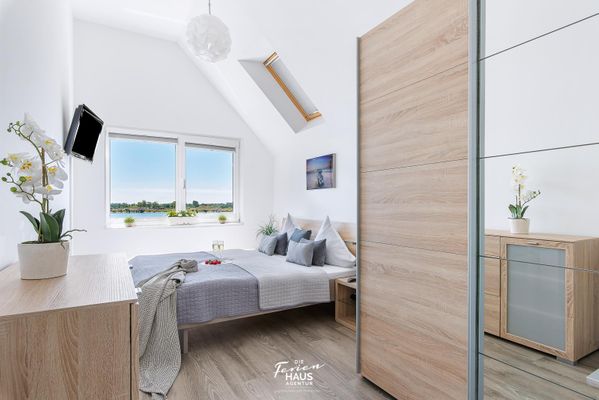  Port 55 - Schlafzimmer