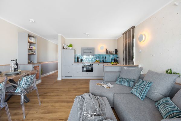  LangeBank mit Hafenblick - Wohnzimmer