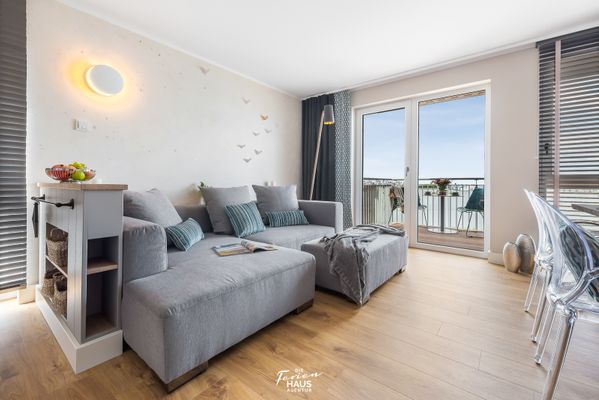  LangeBank mit Hafenblick - Wohnzimmer