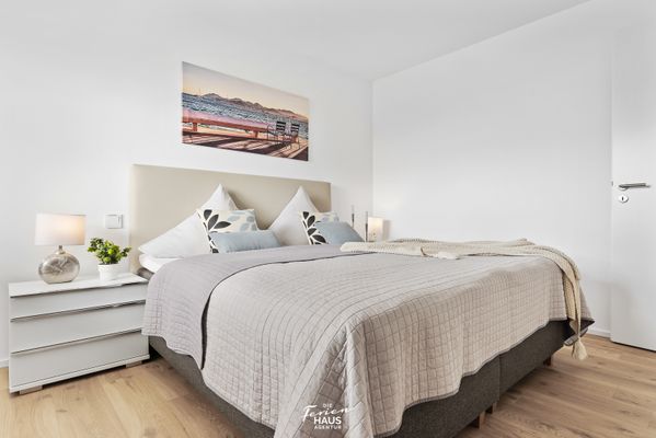  Cannes - Schlafzimmer
