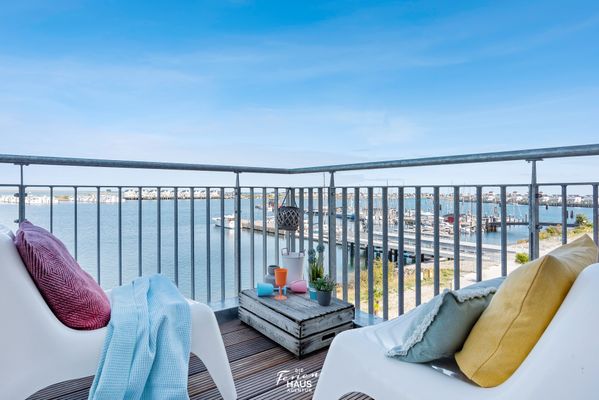  Blaue Stunde 54/10 - Terrasse