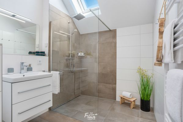  Blaue Stunde 54/10 - Badezimmer