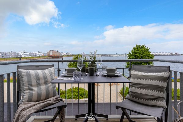 Take FIVE - Balkon