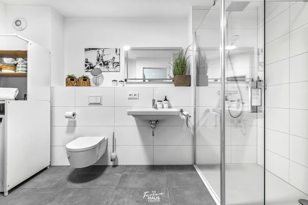  TAKA TUKA Lounge - Badezimmer