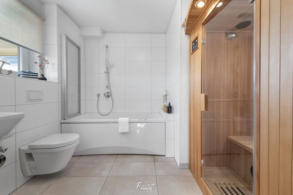  Strand 11 - Badezimmer