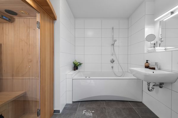  Strandhaus Ambiente 2 - Badezimmer