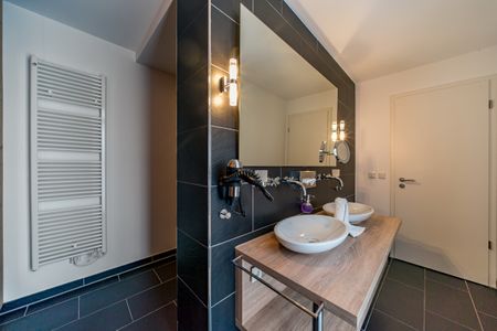 Resort Deichgraf Resort Deichgraf 27-05 Wremen - Badezimmer mit Waschtisch