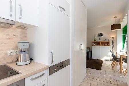 Ostseeallee 32b Ostseeallee 32b 1-1 Kühlungsborn - Küche mit Backofen und Geschirrspüler