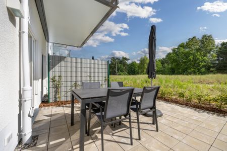 Strandresidenzen Binz-Prora Strandresidenzen Binz-Prora V0.2 Rügen - Terrasse mit Gartenmöbeln