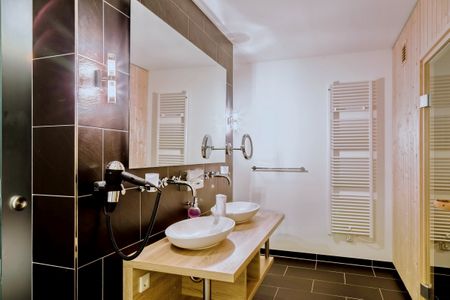 Resort Deichgraf Resort Deichgraf 27-19 Wremen - Badezimmer mit Dusche und Sauna