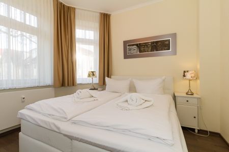 Dünenschloss Dünenschloss 1-17 Kühlungsborn - Schlafzimmer mit Doppelbett