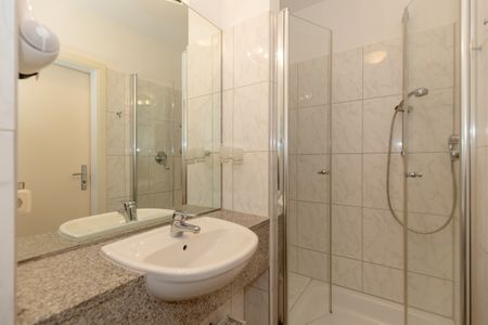 Schaumburg Schaumburg 07 Kühlungsborn - Badezimmer mit Dusche