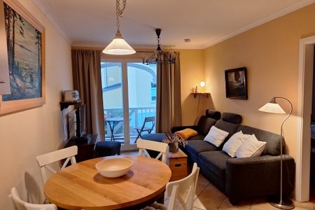 Apartment-Residenz Ostseestrand Apartment-Residenz Ostseestrand 18 Kühlungsborn - Wohn-Essbereich mit Couch