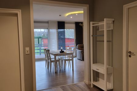 Haus Spökenkieker Loppersum Kiebitzdelle Dünen - Flur mit Blick ins Wohnzimmer