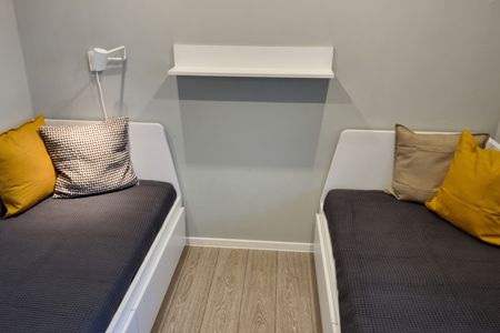 Haus Spökenkieker Loppersum Kiebitzdelle Dünen - Wohnzimmer mit Kojenbetten