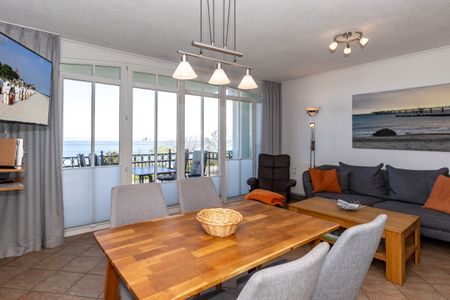 Apartmenthaus Atlantik Apartmenthaus Atlantik 211 Kühlungsborn - Wohn-Essbereich mit Couch