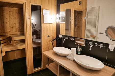 Resort Deichgraf Resort Deichgraf 31-12 Wremen - Badezimmer mit Saunabereich