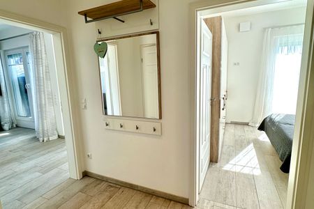 2001 - Penthouse Brigitte mit Teilmeerblick und Hund Kellenhusen -