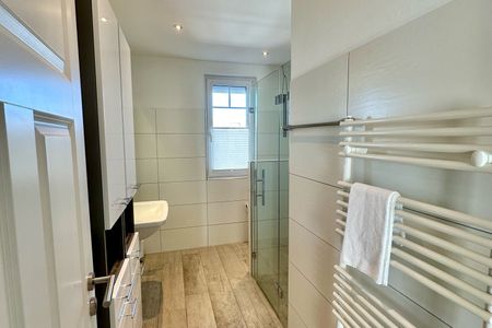 2001 - Penthouse Brigitte mit Teilmeerblick und Hund Kellenhusen -