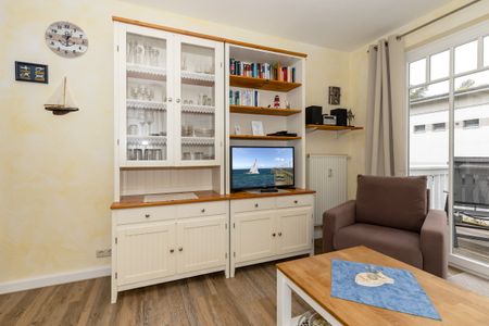 Strandstraße 32 Strandstraße 32-49 Kühlungsborn - Wohn-/Essbereich mit Couch