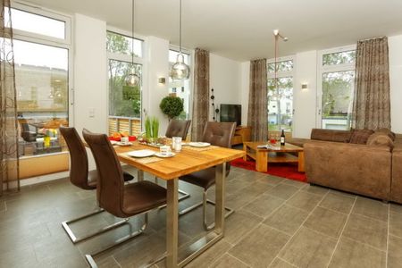 Ostseeland Ostseeland Kajüte 4 Usedom - Wohn-Essbereich mit Esstisch